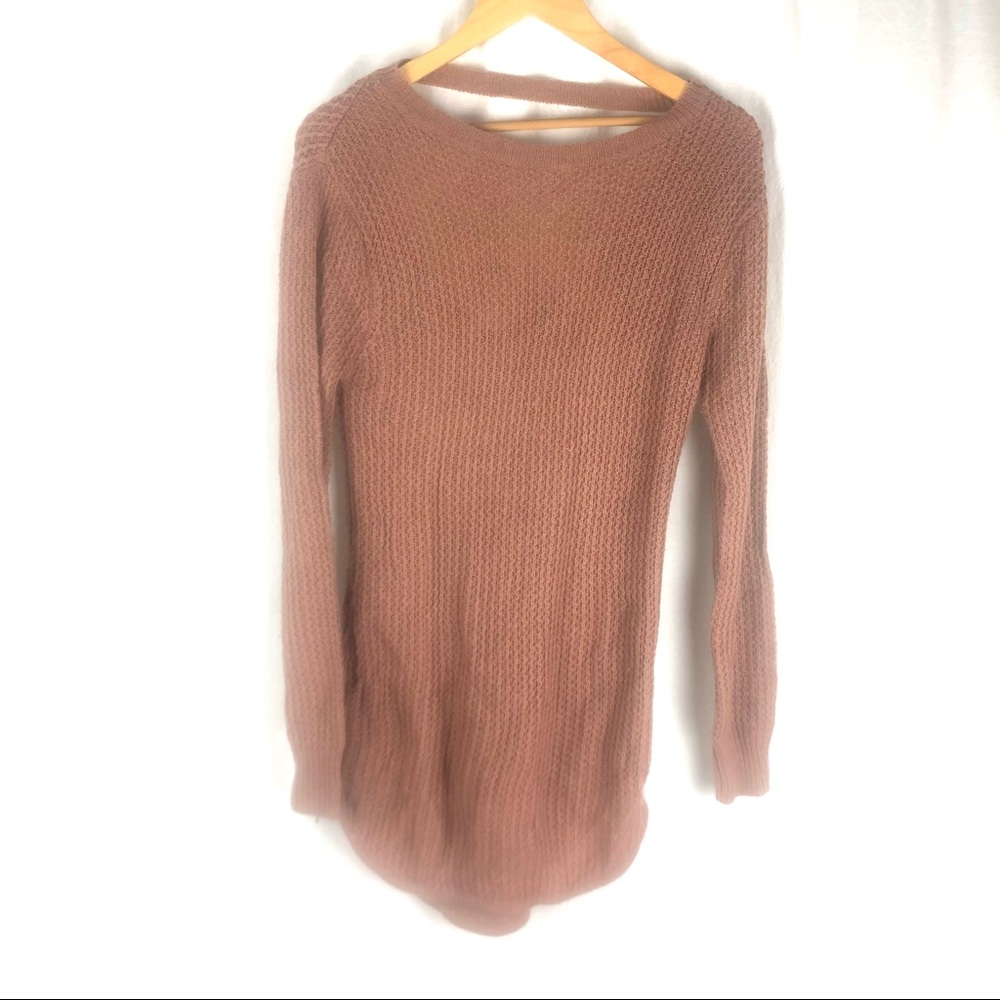 ❤️3/$30 Urban Heritage tunic sweater